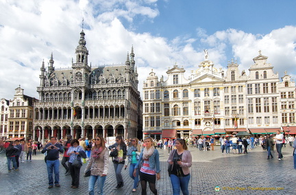 The Maison du Roi and Le Pigeon